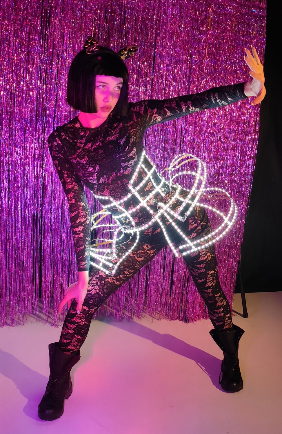 LED Corset: 8 Looks with Just 1 Multifunctional Outfit - by ETERESHOP