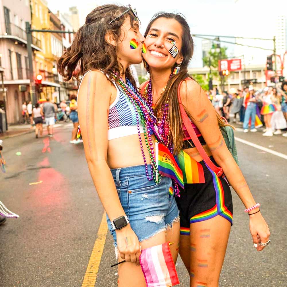 40 outfits from the Pride Parade and 15 costume ideas by ETERESHOP