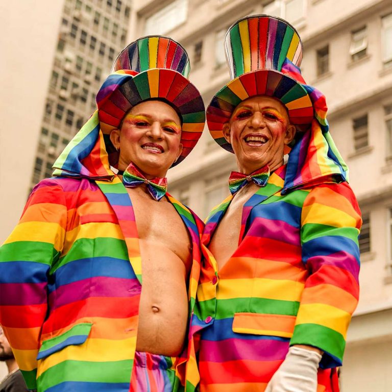 40 outfits from the Pride Parade and 15 costume ideas by ETERESHOP