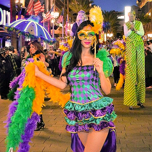 Excellent Outfits Using Mardi Gras Colors for women over 50